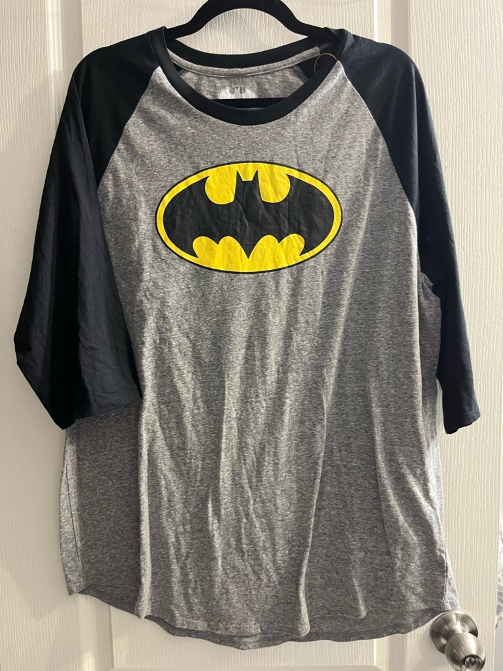 Bioworld Batman Logo Graphic Raglan T-Shirt Gray Black Cotton Men's XL
